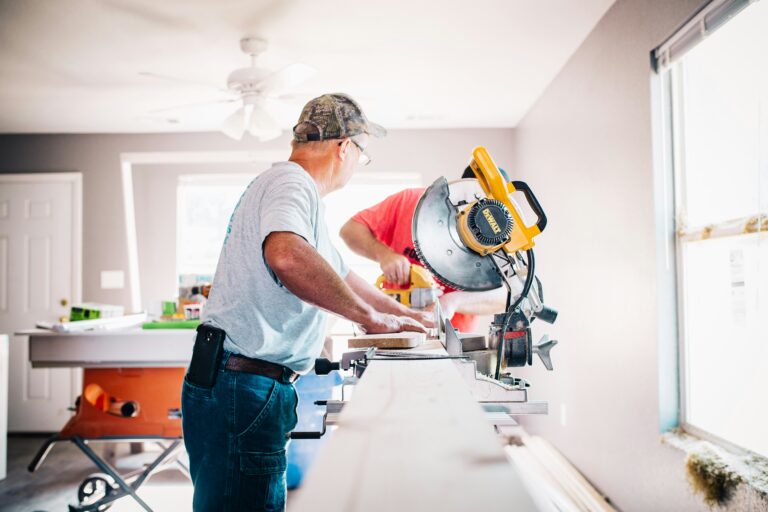 Essential steps to hiring a contractor from Craigslist